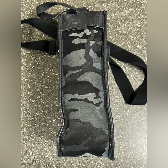 Lululemon Now And Always Tote Mini 8L Leather Camo Gym Travel Crossbody Bag - Picture 5 of 16